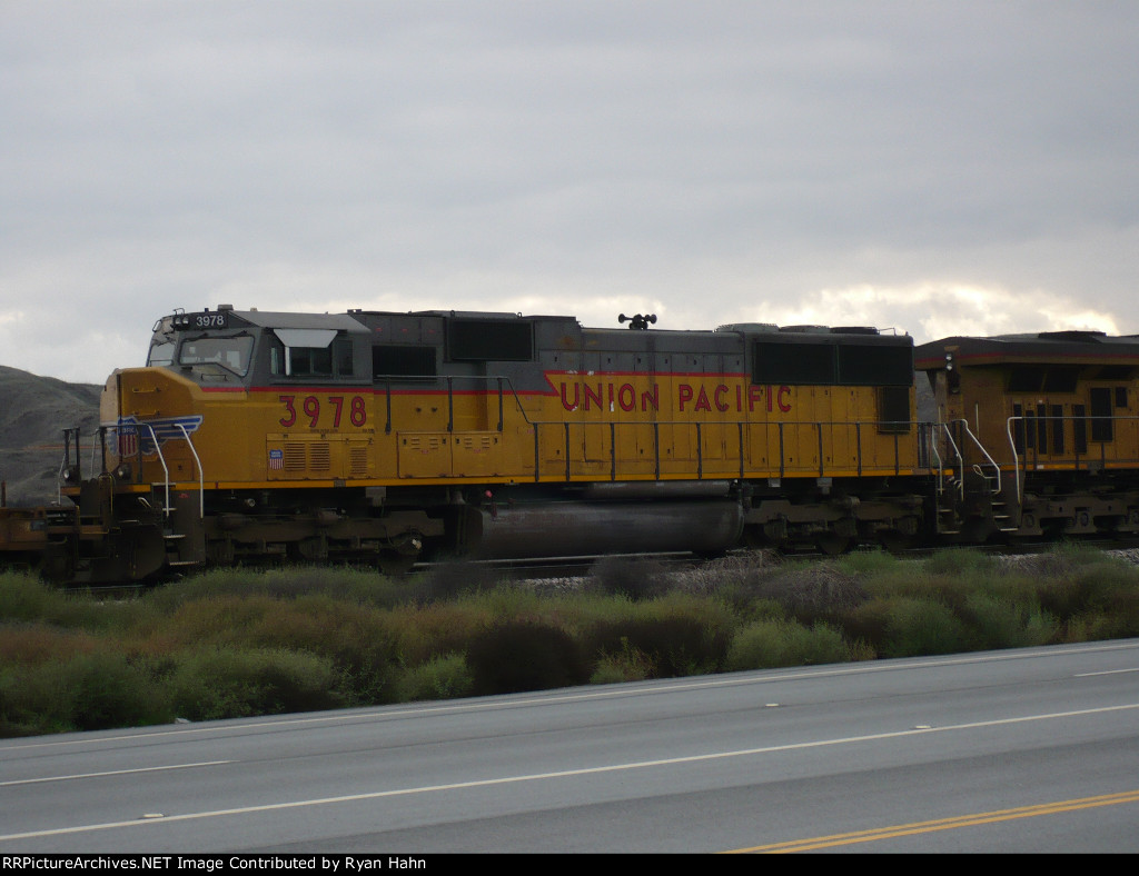Ex SP SD70M with an interesting UP Paint job